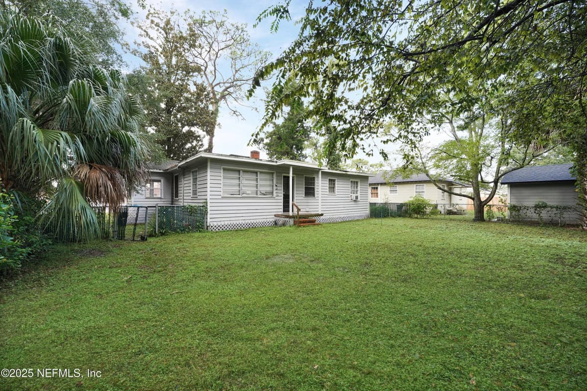 4609 CAMBRIDGE Road, Jacksonville, FL 32210 2