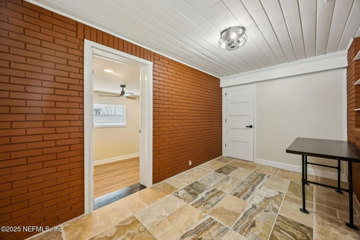 555 GLYNLEA Road, Jacksonville, FL 32216 3