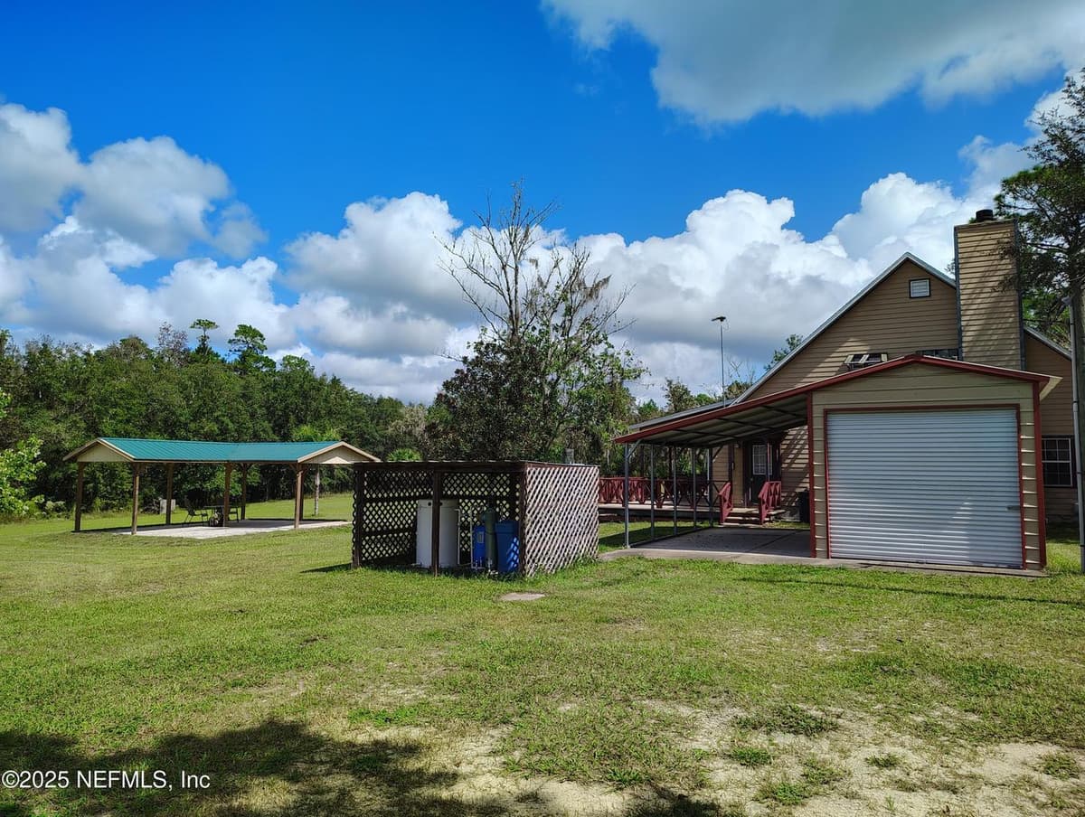 110 JAMES Drive, Palatka, FL 32177 2