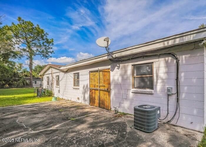 9606 DEVONSHIRE Boulevard, Jacksonville, FL 32208 2