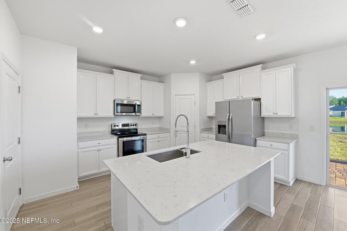 9852 LEMON BALM Way, Jacksonville, FL 32219 3