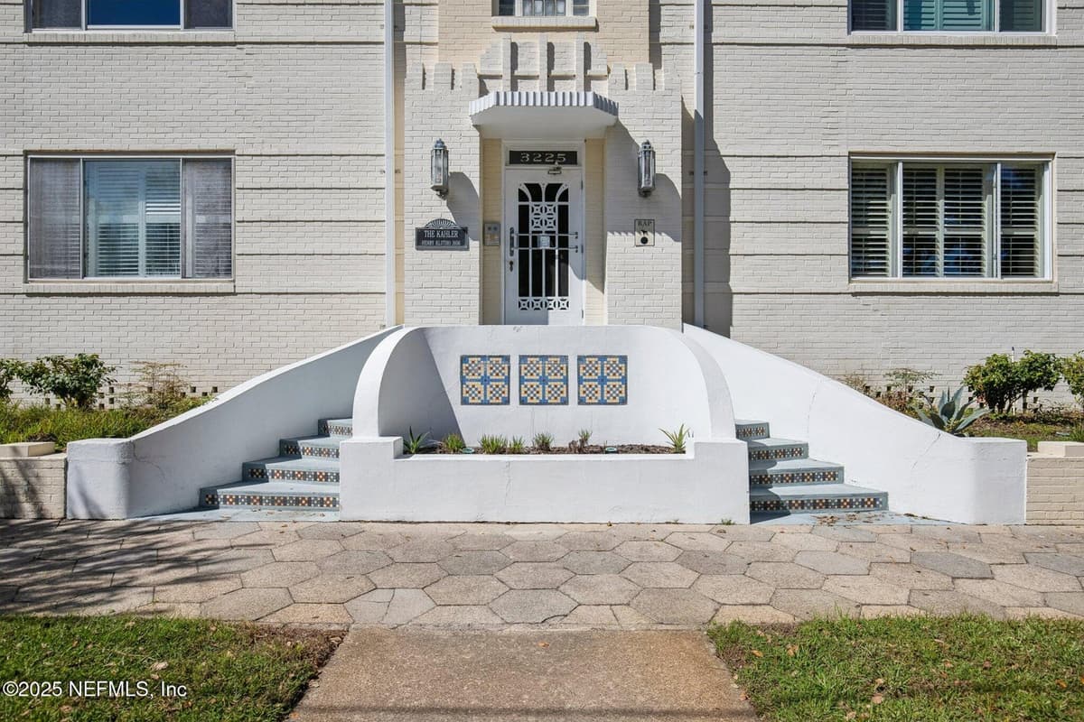 3225 ST JOHNS Avenue C, Jacksonville, FL 32205 2
