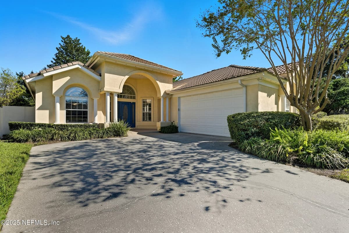 8423 MIZNER Circle E, Jacksonville, FL 32217 2