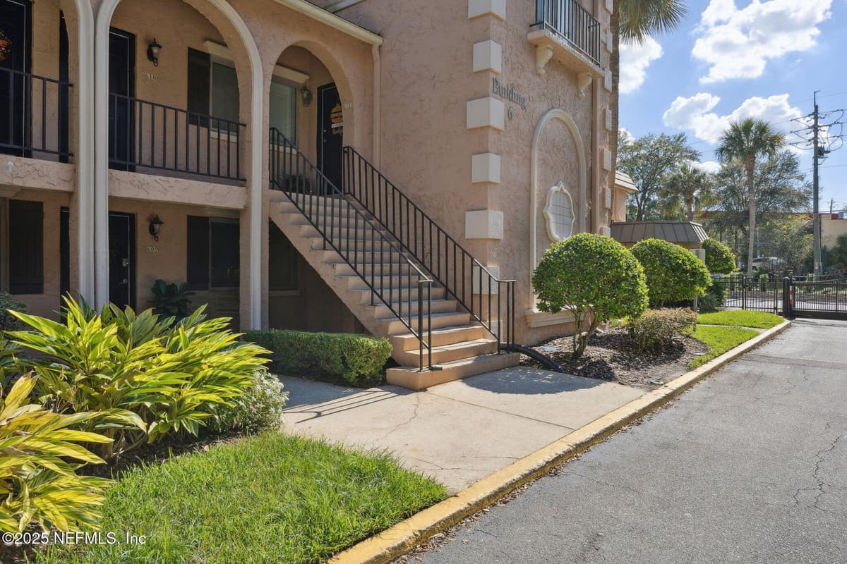 5375 ORTEGA FARMS Boulevard 609, Jacksonville, FL 32210 3