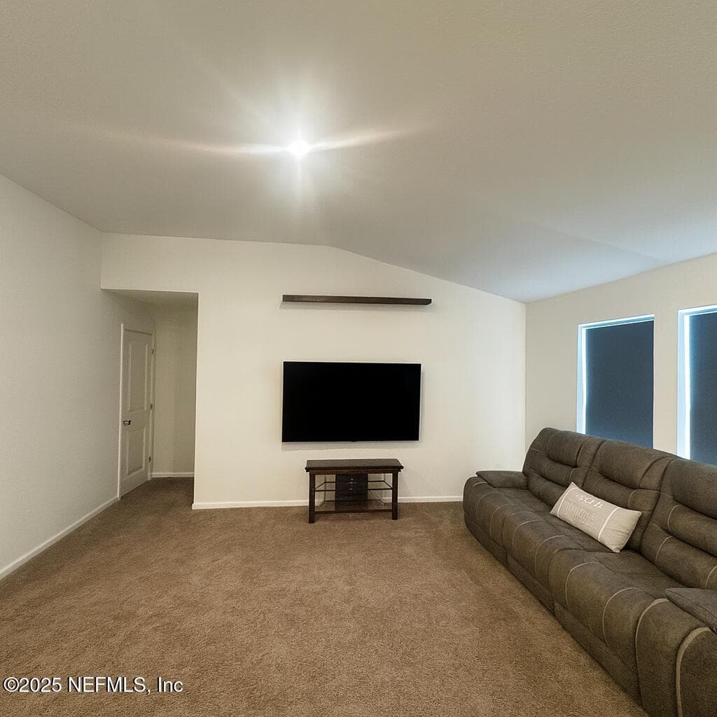 10988 STAPLETON Drive, Jacksonville, FL 32222 2