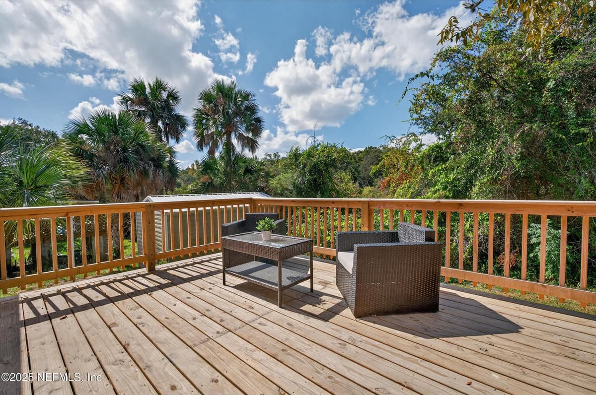 323 N 8TH Street, Fernandina Beach, FL 32034 2