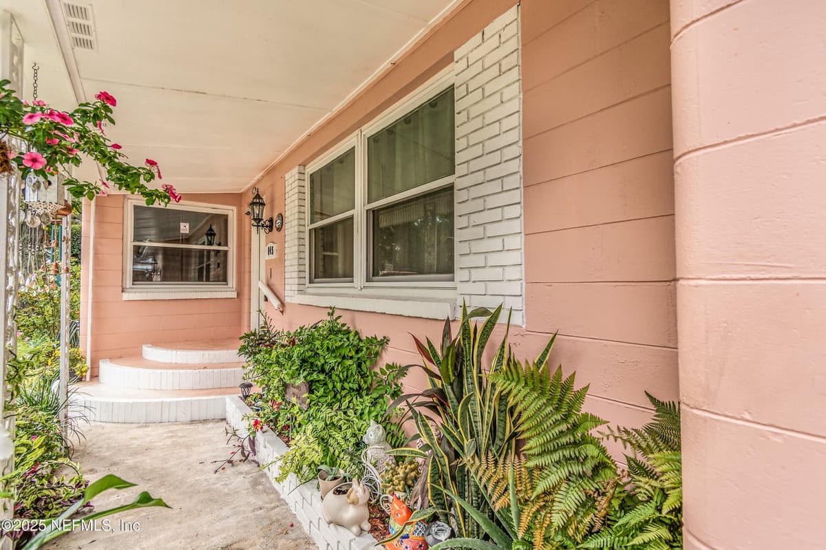 145 N ORANGE Street, Starke, FL 32091 3