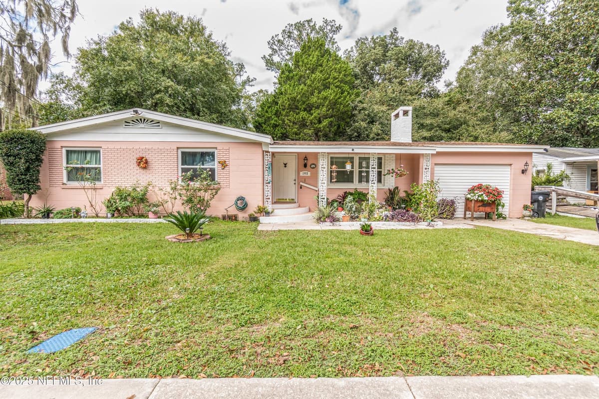 145 N ORANGE Street, Starke, FL 32091 2