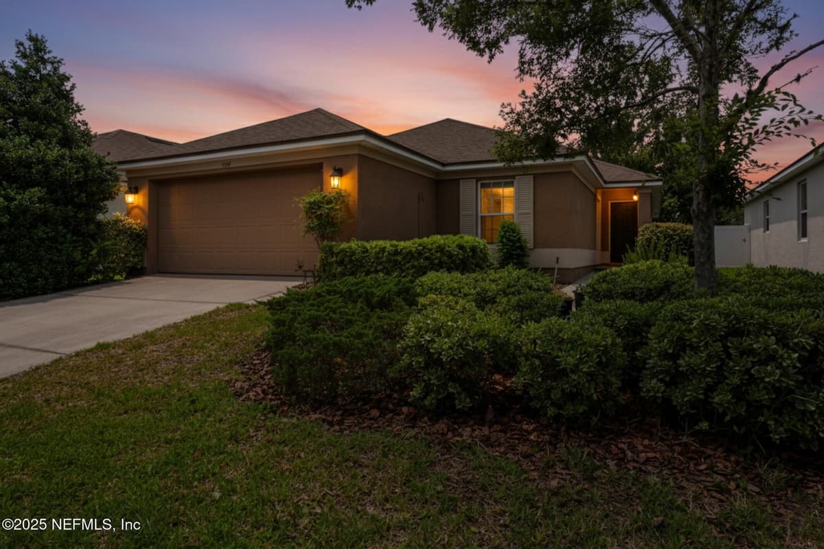 724 SUNNY STROLL Drive, Middleburg, FL 32068 2