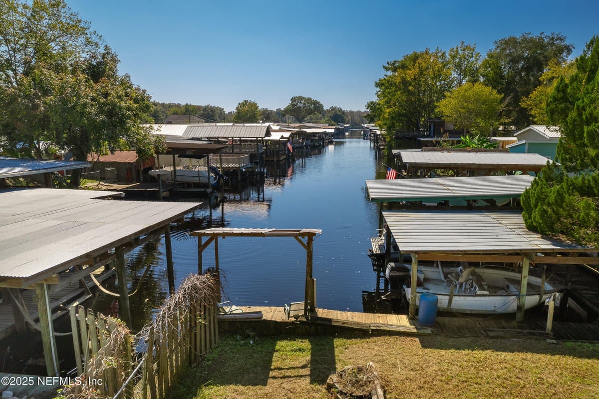 663 CARLIN Road, Satsuma, FL 32189 2