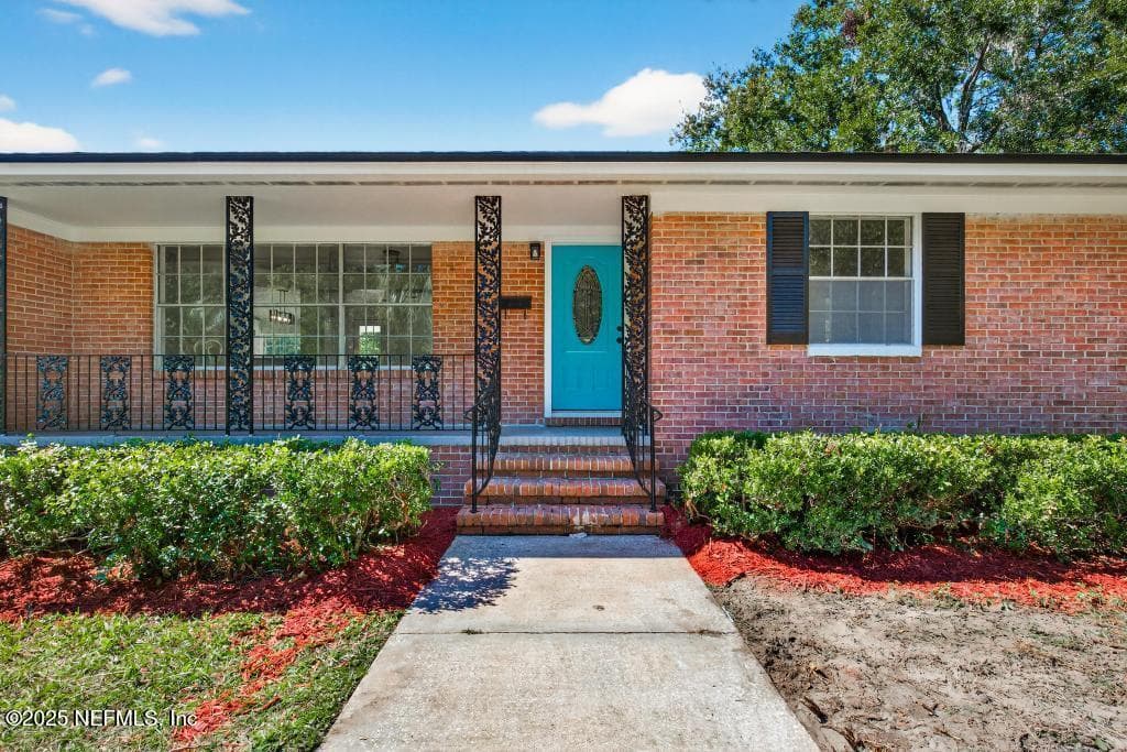9414 CARBONDALE Drive E, Jacksonville, FL 32208 3