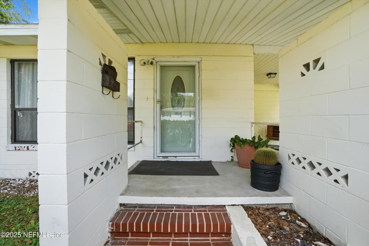 4550 ANVERS Boulevard, Jacksonville, FL 32210 3