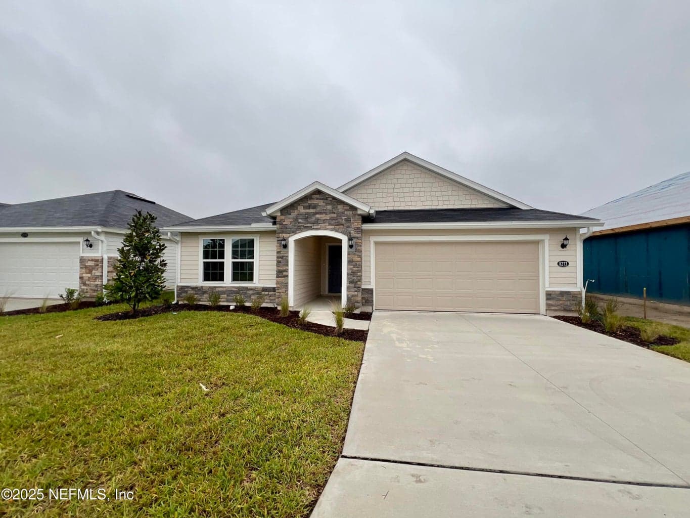 8273 HAWKES MDW Drive, Jacksonville, FL 32219
