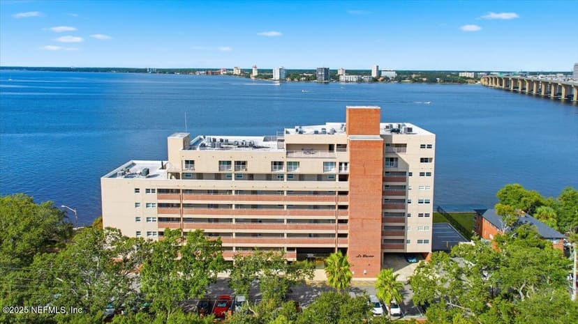 1524 LE BARON Avenue 1524, Jacksonville, FL 32207