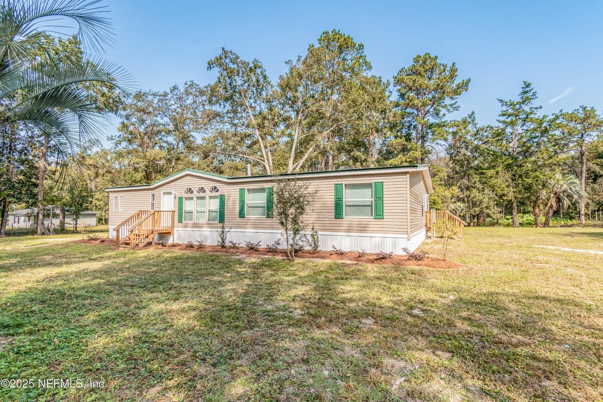 5577 MYRTLE Road, Macclenny, FL 32063 2
