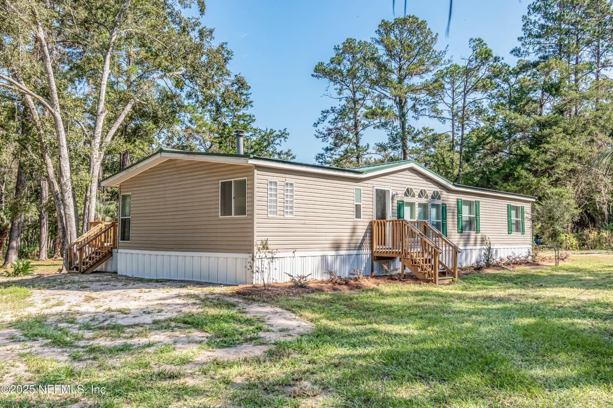 5577 MYRTLE Road, Macclenny, FL 32063 3