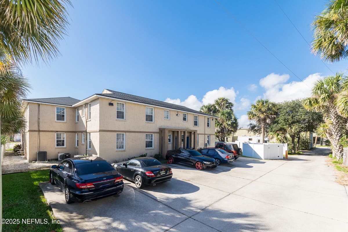 319 1ST Avenue N 2-E, Jacksonville Beach, FL 32250 2