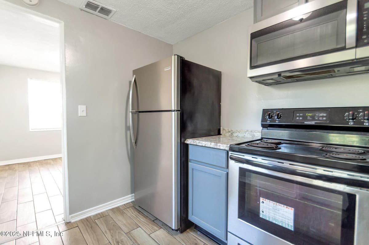 1526 W 14TH Street, Jacksonville, FL 32209 3