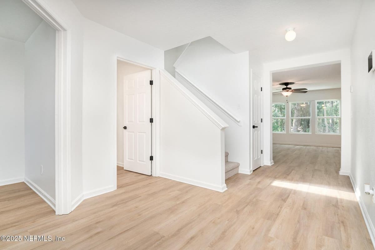 12097 ALEXANDRA Drive, Jacksonville, FL 32218 3