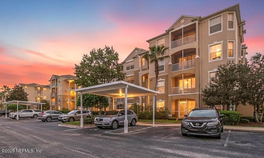 7801 POINT MEADOWS Drive 4408, Jacksonville, FL 32256