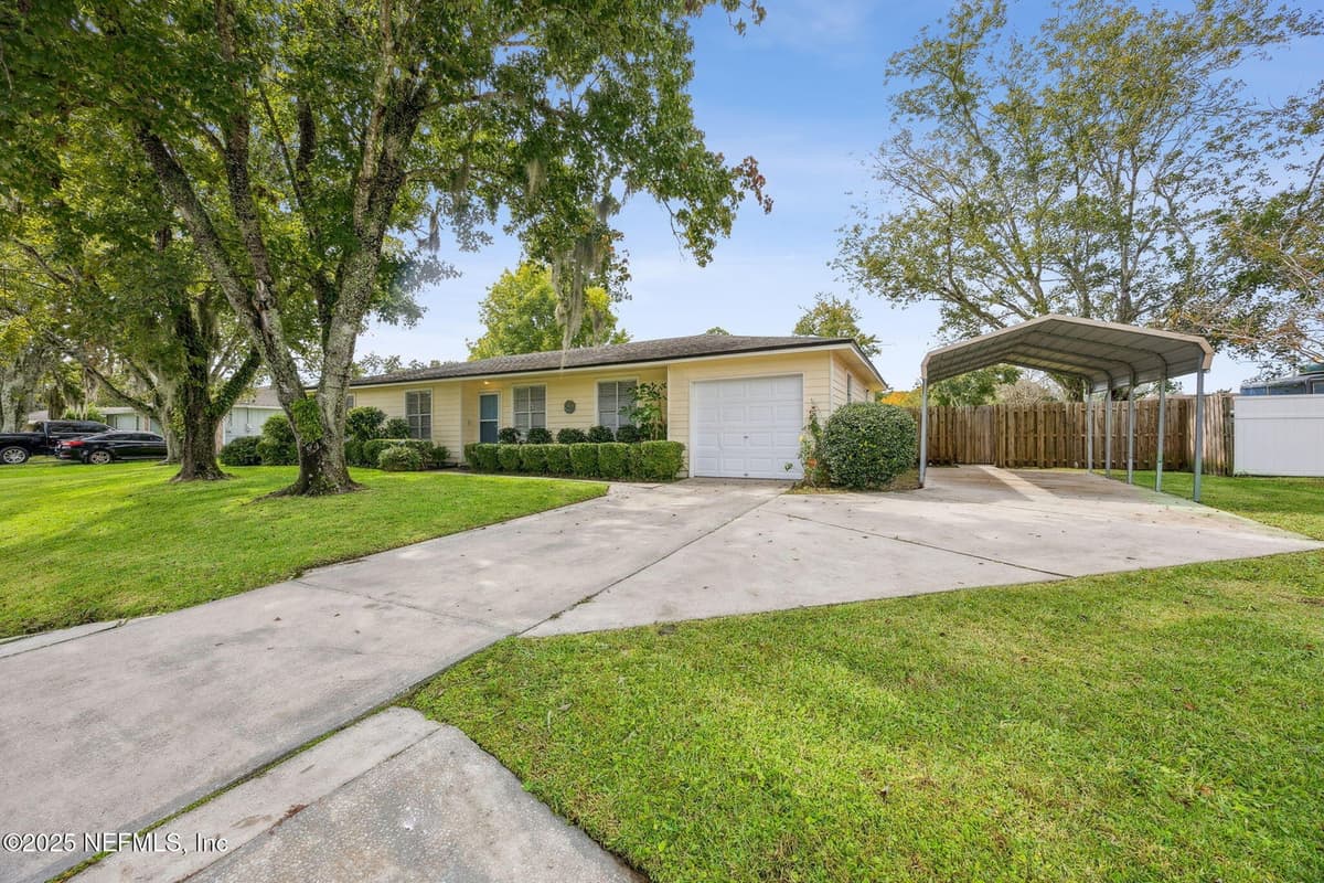 10762 SADDLEBRED Drive, Jacksonville, FL 32257 2