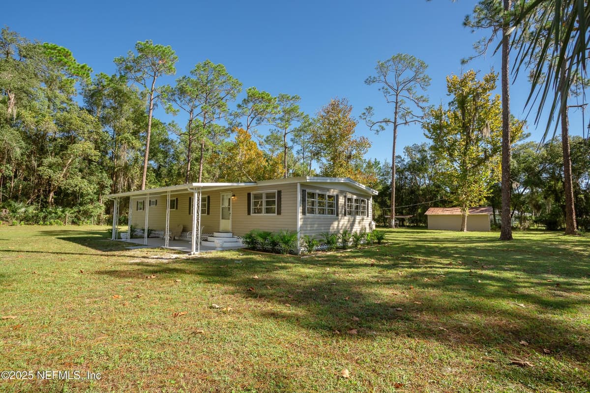 600 PALMETTO Street, Welaka, FL 32193 2