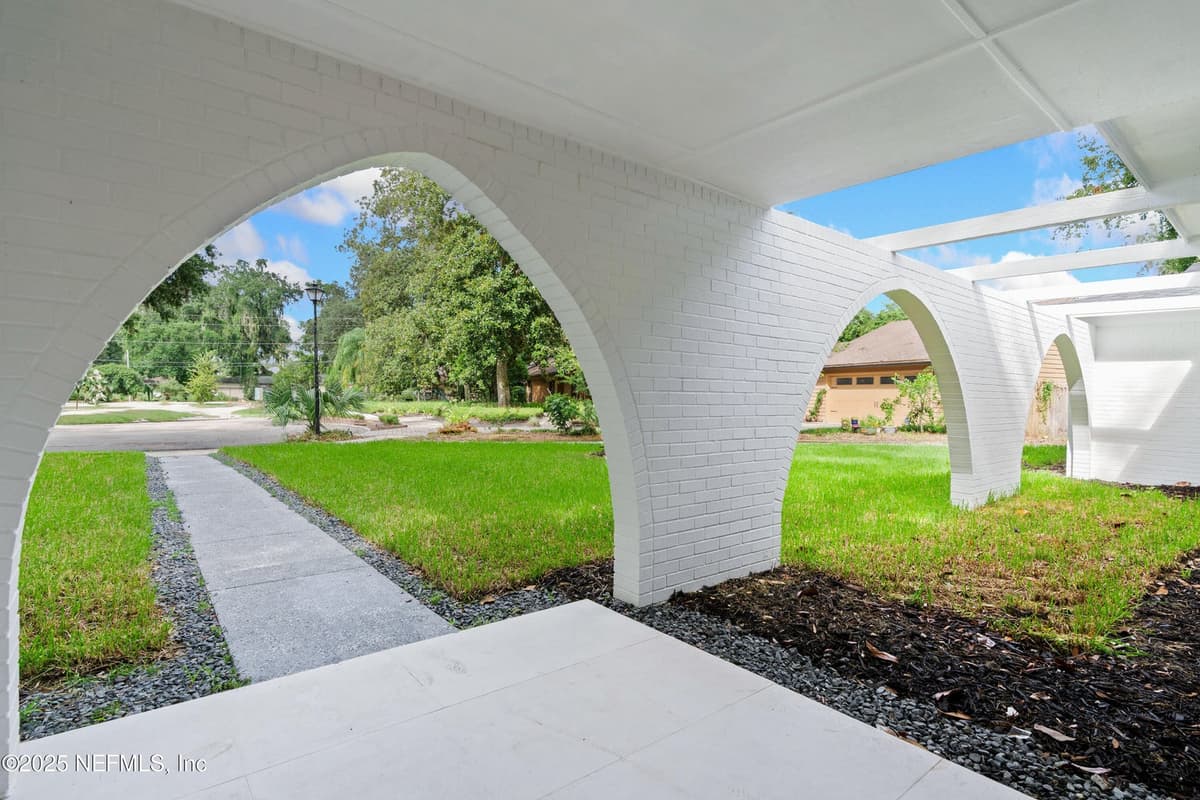 2917 ISSER Court, Jacksonville, FL 32257 2