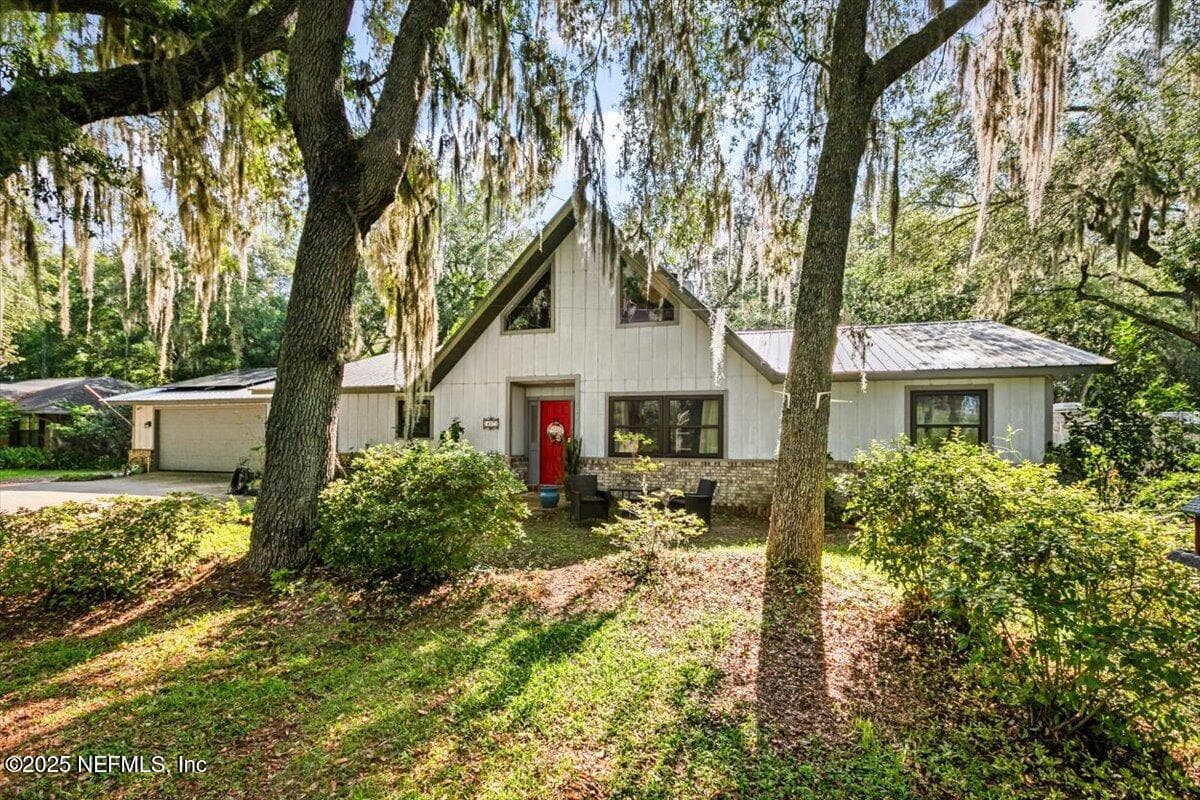 407 LAKESHORE Drive, Starke, FL 32091