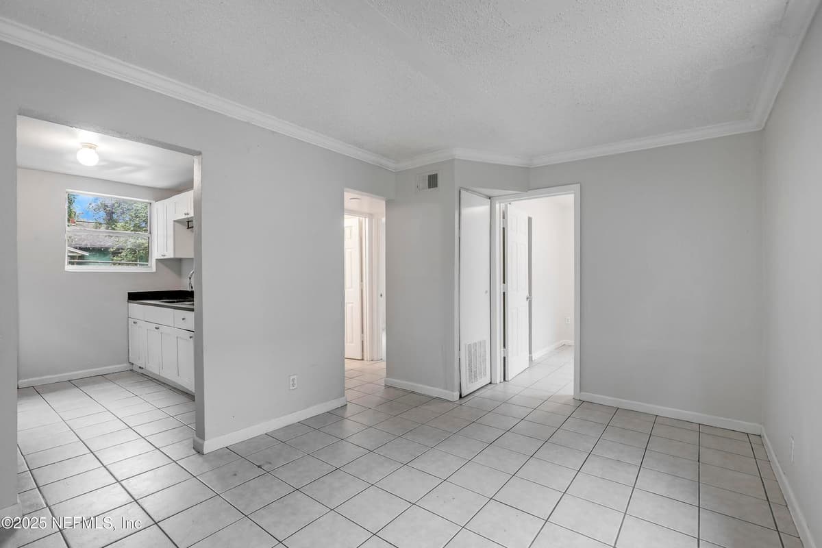 1530 W 21ST Street, Jacksonville, FL 32209 3