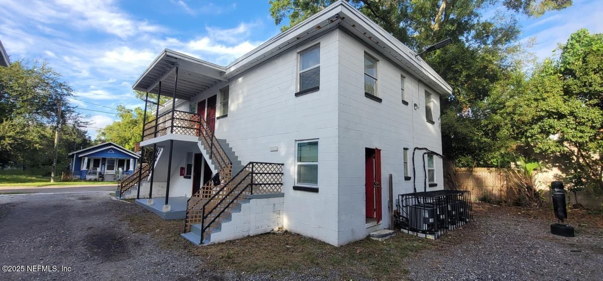 1326 W 15TH Street, Jacksonville, FL 32209 3