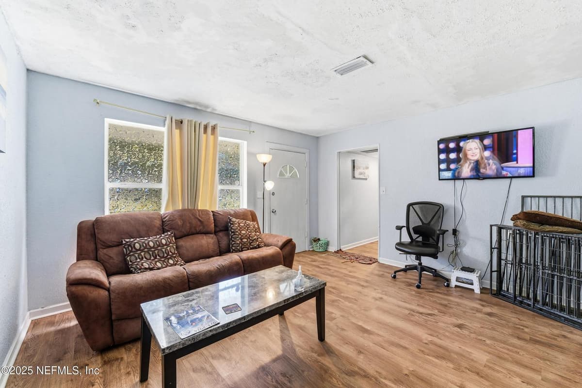 4909 FREDERICKSBURG Avenue, Jacksonville, FL 32208 3
