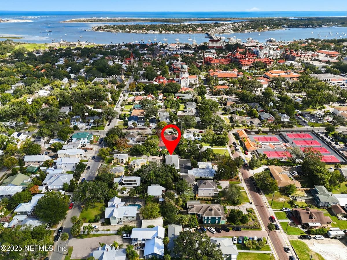 62 1/2 VALENCIA Street, St. Augustine, FL 32084 2