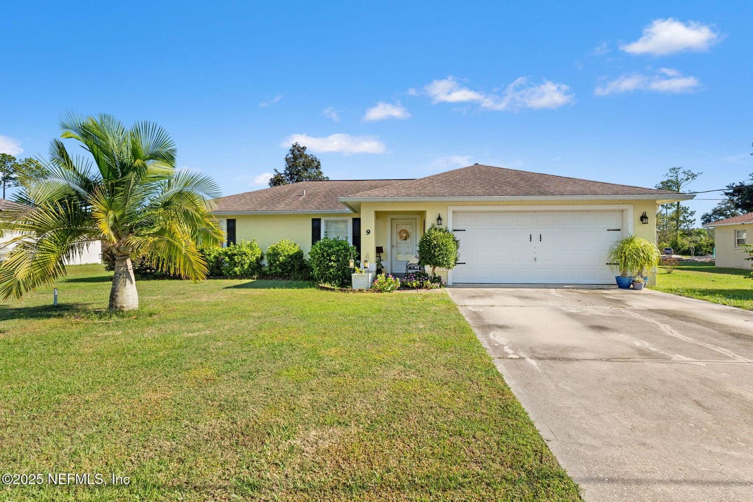 9 LLORET Place, Palm Coast, FL 32164