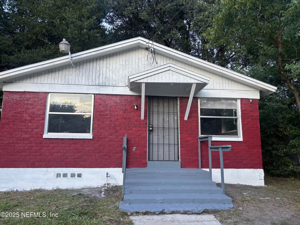 1115 RUSHING Street, Jacksonville, FL 32209 2