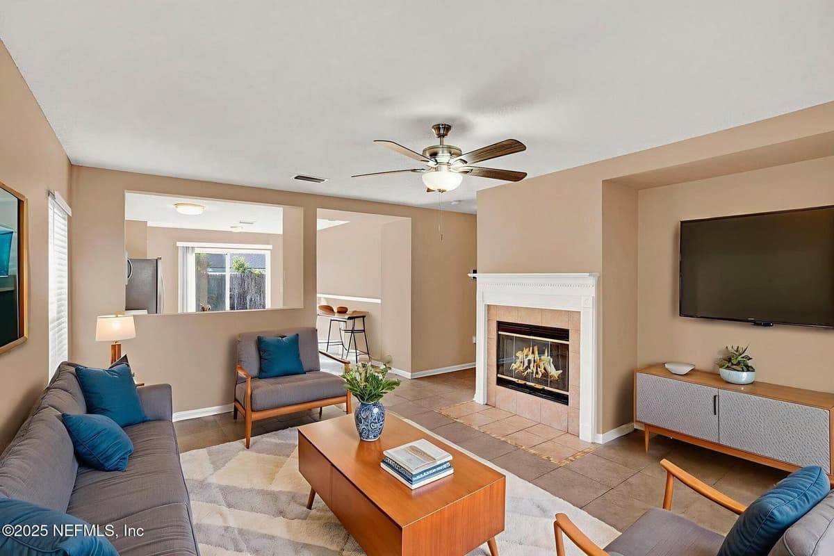 1164 DAWNLIGHT Road, Jacksonville, FL 32218 2