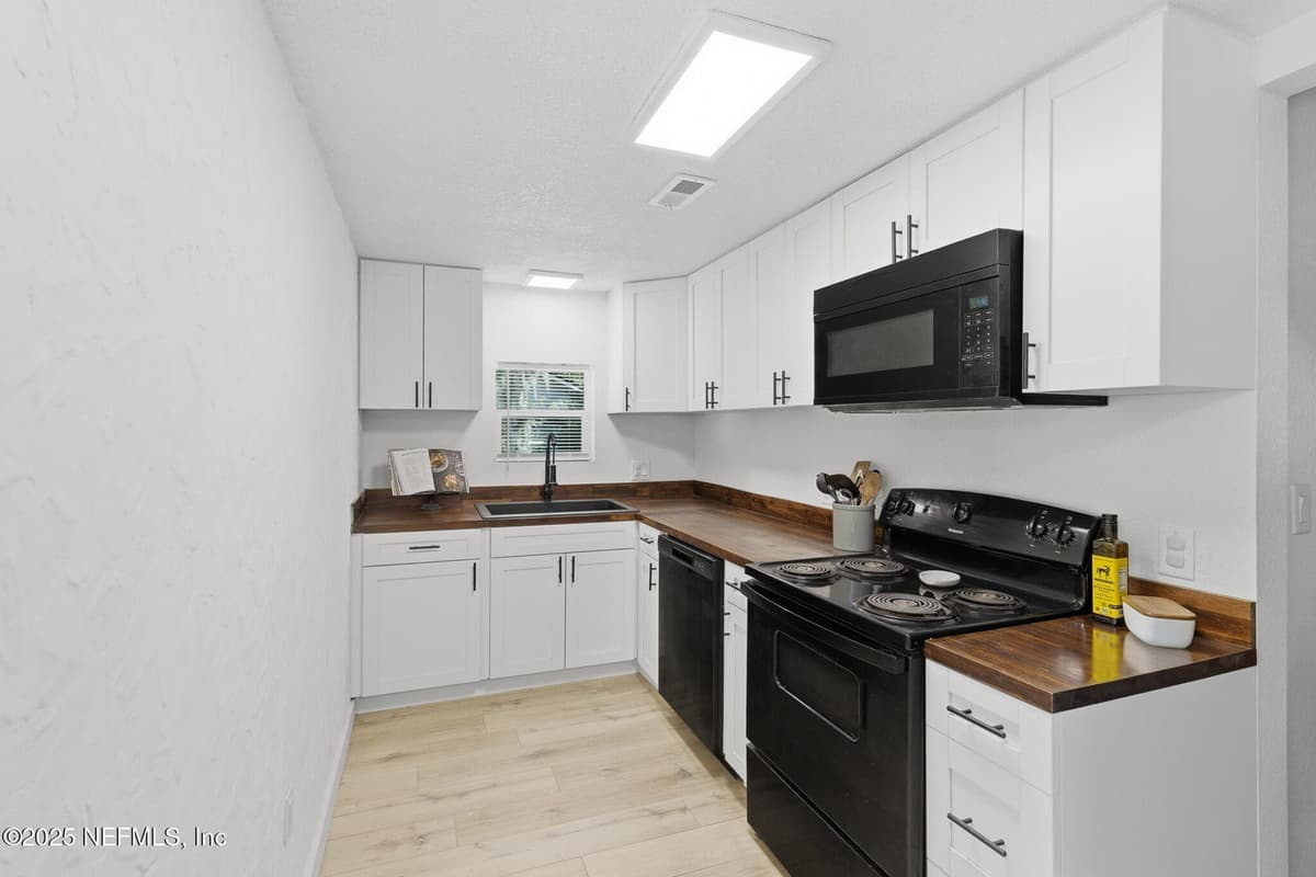 3037 GILMORE Street, Jacksonville, FL 32205 3