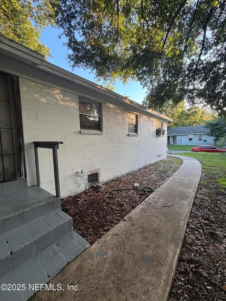 1115 RUSHING Street, Jacksonville, FL 32209 3