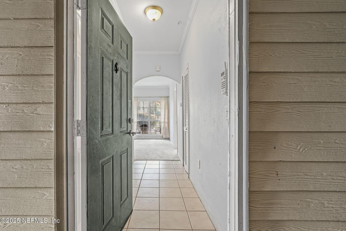 7800 POINT MEADOWS Drive 711, Jacksonville, FL 32256 2