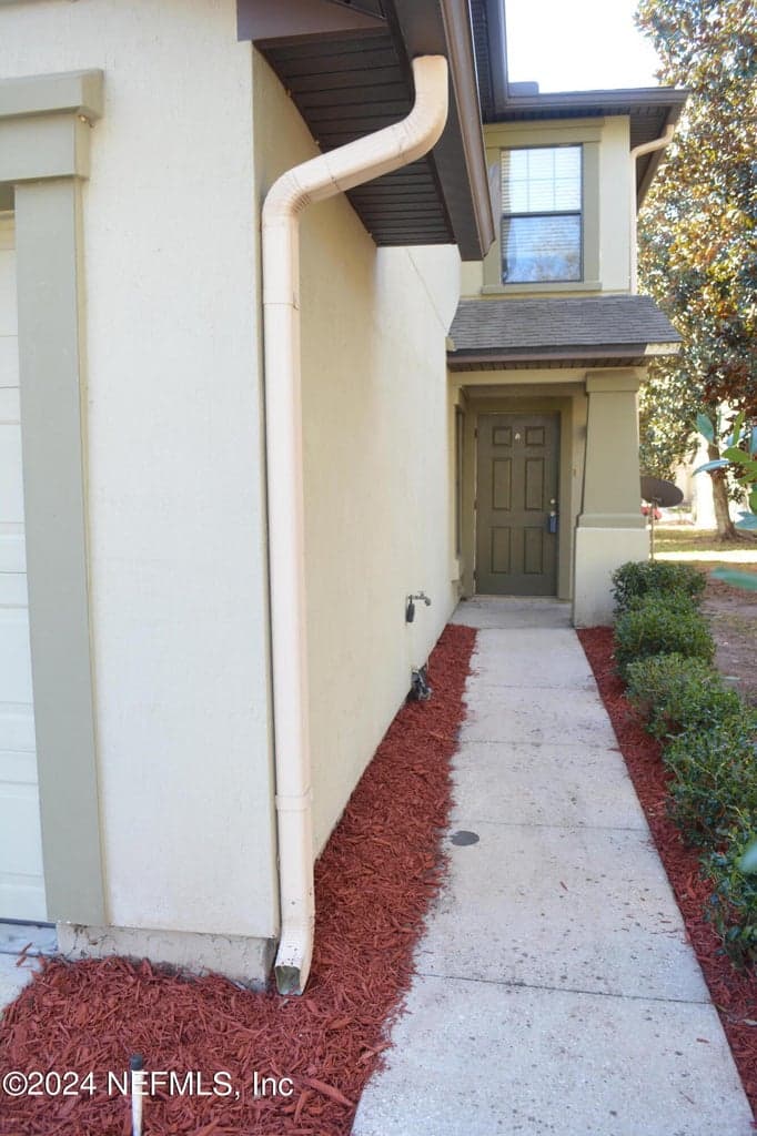 7724 HIGHCHAIR Lane, Jacksonville, FL 32210 2
