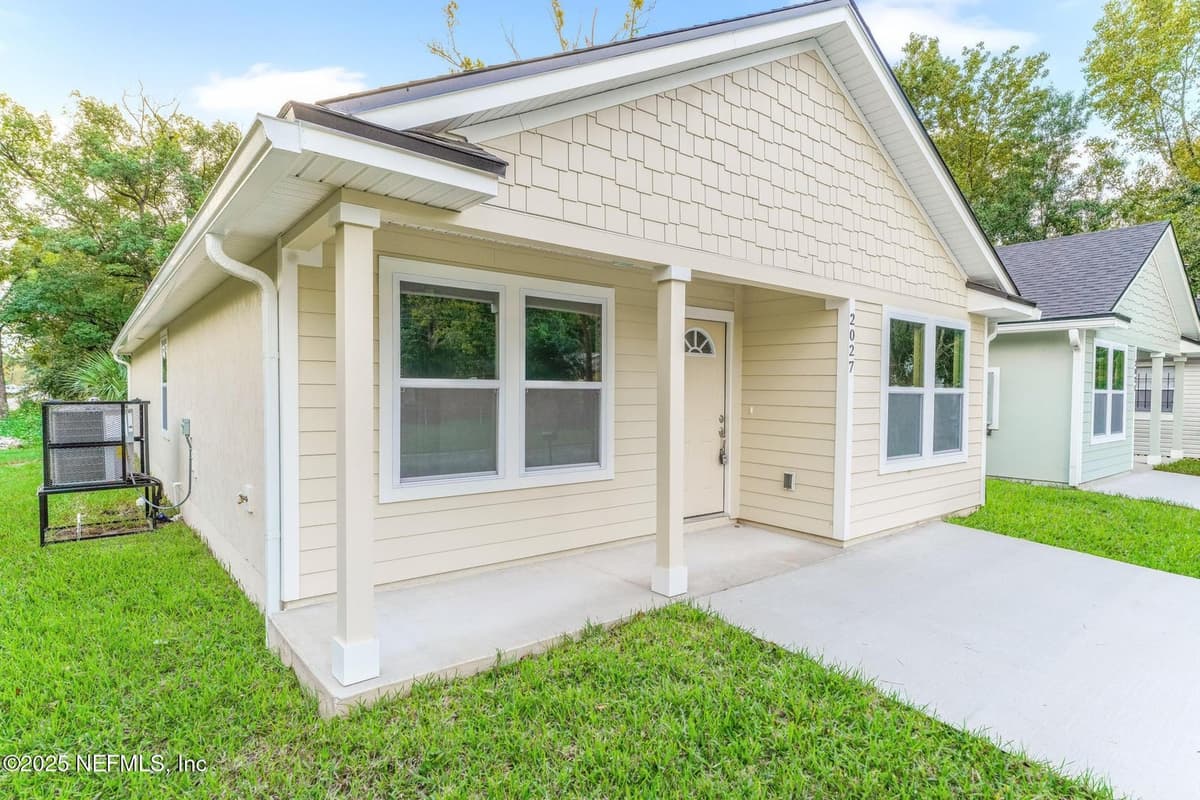 2027 MCMILLAN Street, Jacksonville, FL 32209 3