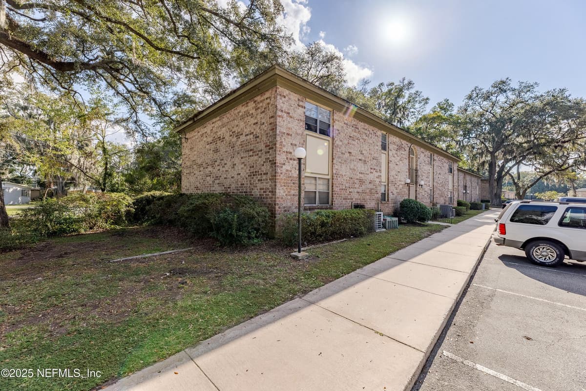 1950 PAINE Avenue A-4, Jacksonville, FL 32211 2