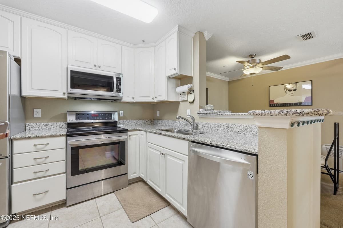 7701 TIMBERLIN PARK Boulevard 312, Jacksonville, FL 32256 2