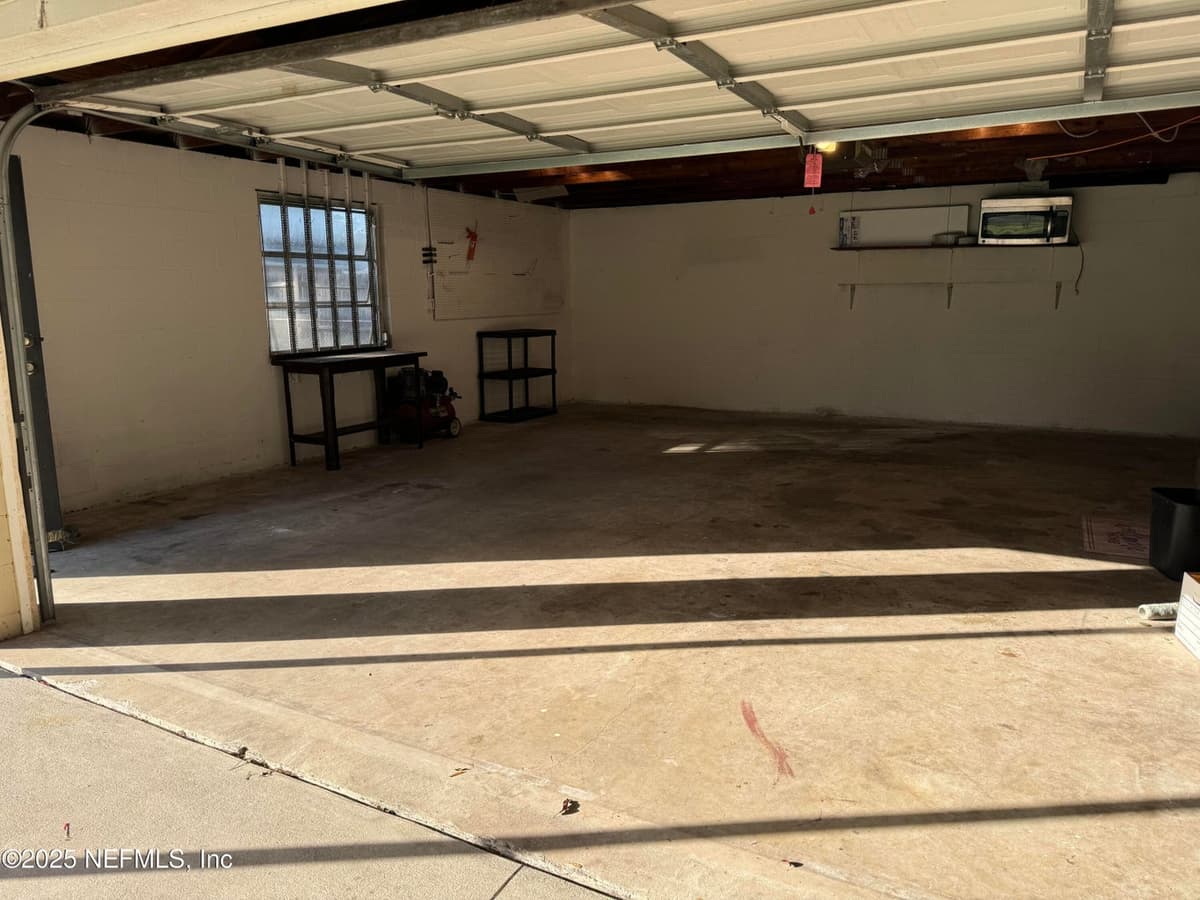 9359 ORME Road, Jacksonville, FL 32220 2