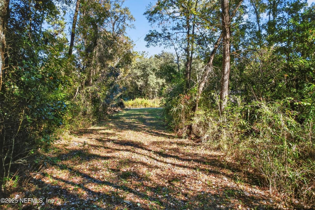 16082 RESSIE Drive W, Jacksonville, FL 32218 2