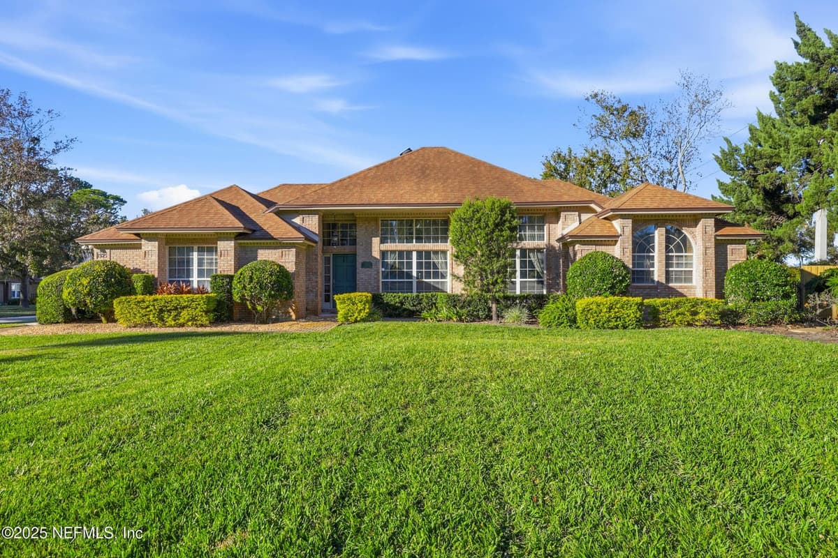 1525 MARSHSIDE Drive, Jacksonville Beach, FL 32250 2