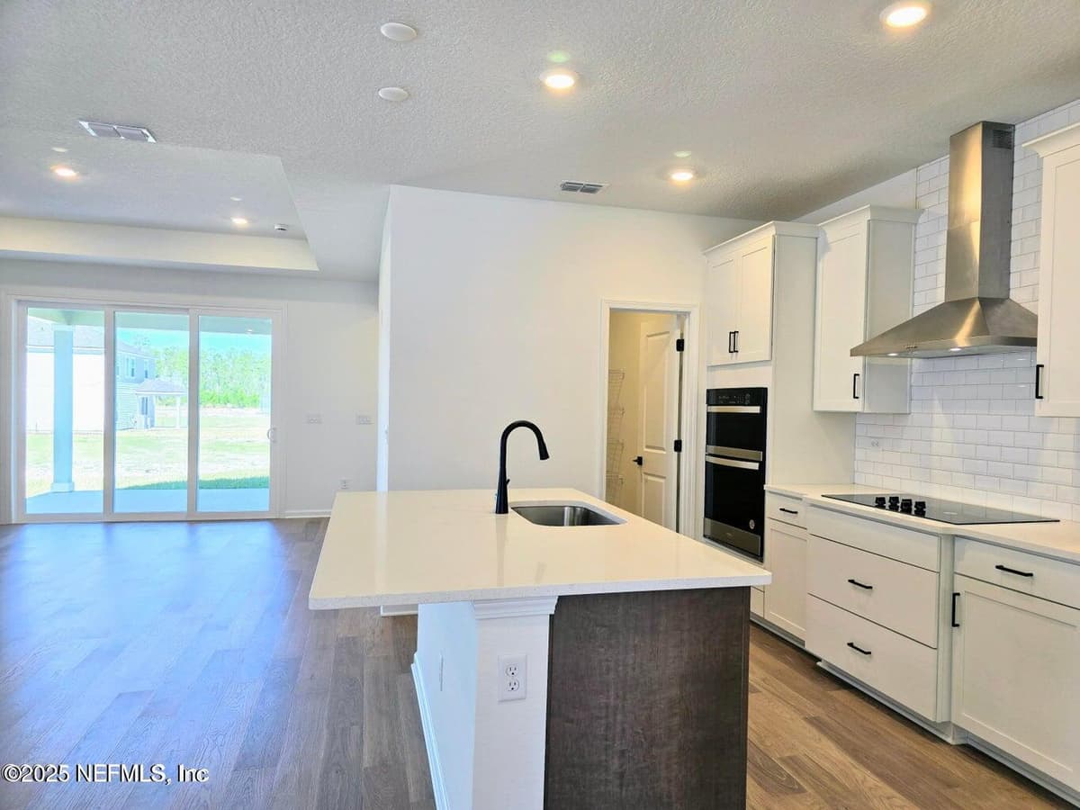 3715 AMERICANA Drive, Green Cove Springs, FL 32043 3