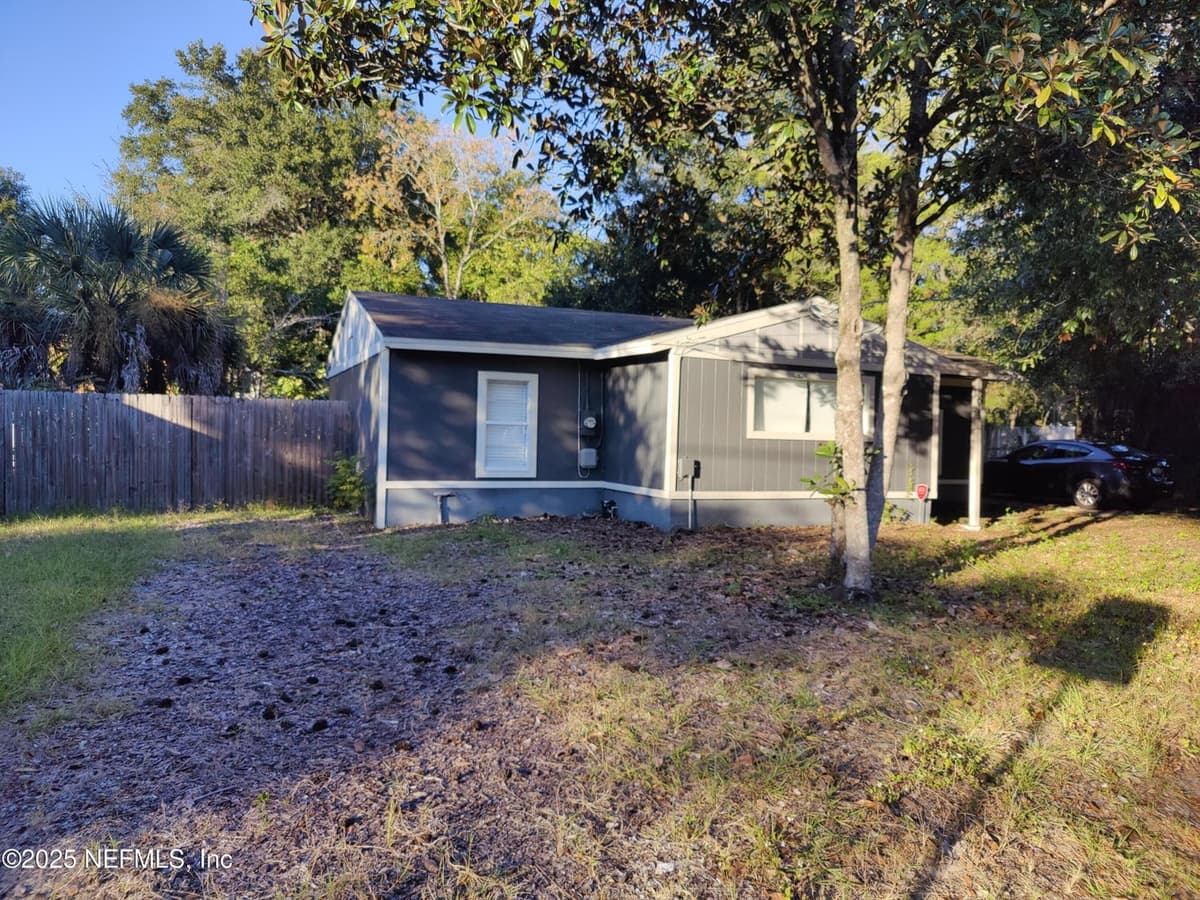 8015 GALVESTON Avenue, Jacksonville, FL 32211 2