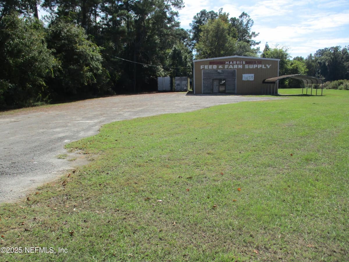 37461 W FIRST Street, Hilliard, FL 32046 2