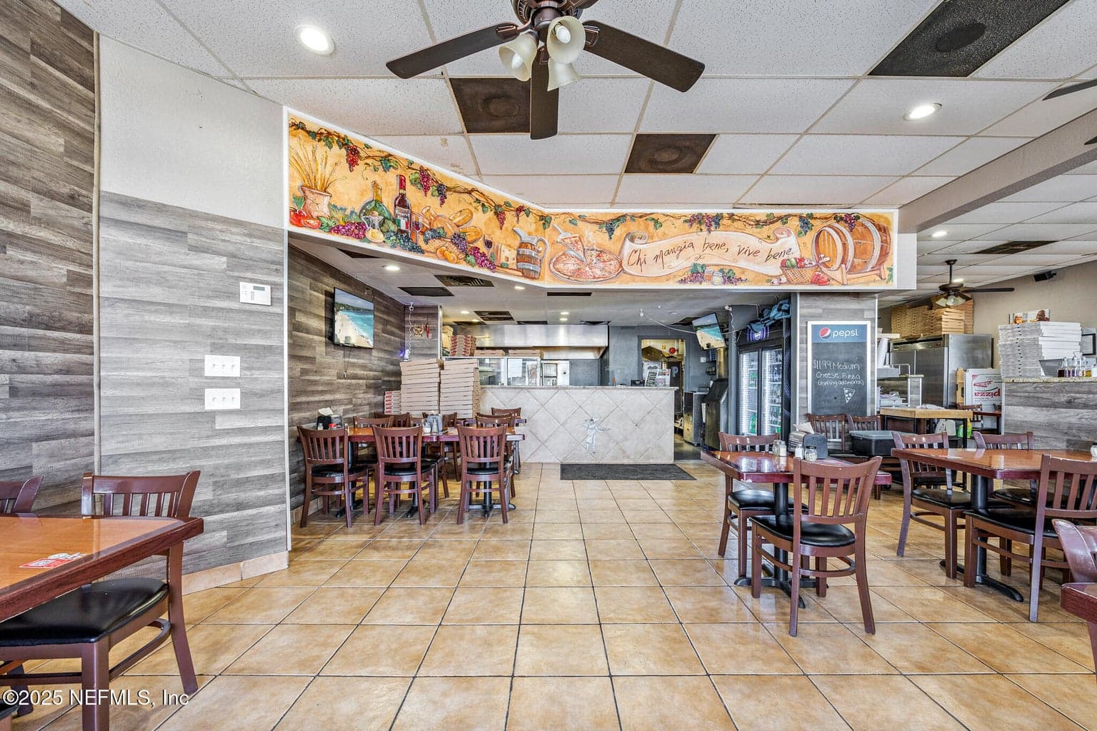 325 E MERRITT ISLAND Causeway, Merritt Island, FL 32952
