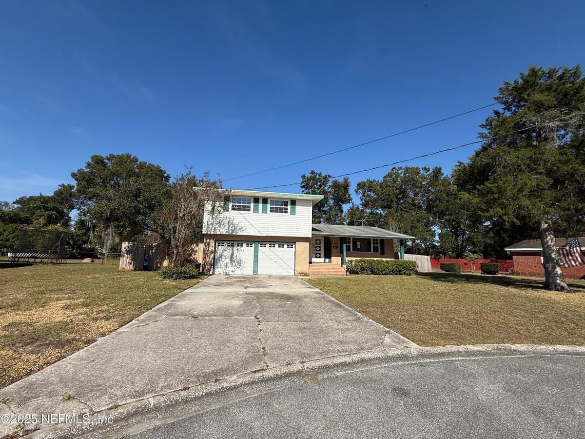 5659 MAXINE Drive, Jacksonville, FL 32277 2